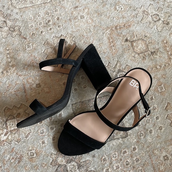 BP suede black block heel, brand new, never worn - Picture 3 of 3